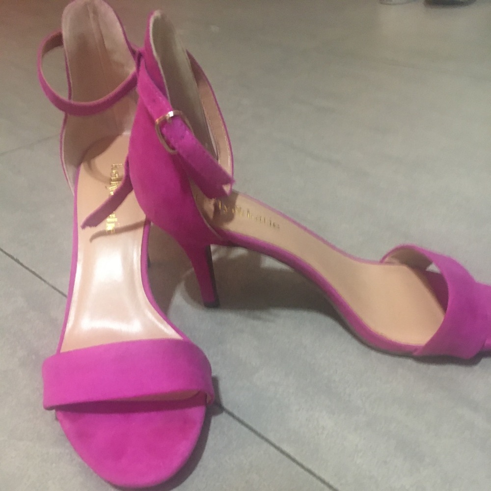 Kelly & Katie- Nadia - Ankle Strap Heel Sandals. Fuschia/Pink. Size 7